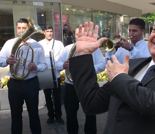 Zakaj je neligitimen napad na sina Janeza Janše priročna protiutež starim aferam družine Janković