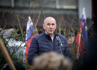 Kako naj bi si nova desno-sredinska vlada razdelila ministrstva?
