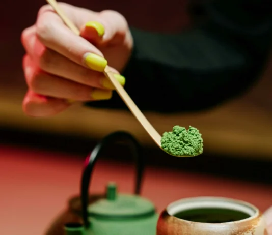 Ne boste verjeli, kaj zmore ena skodelica matcha čaja!