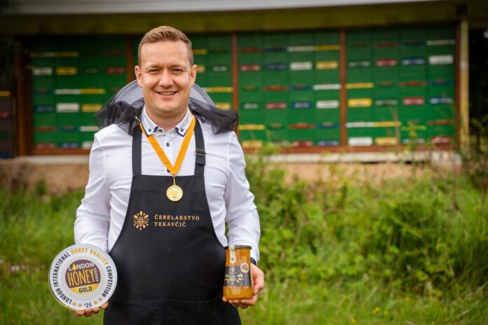 518249171_1296072235619235_4464381103593241181_n