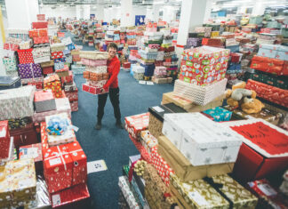 Kako je Božiček za en dan spremenil življenje tisočim starostnikom in otrokom