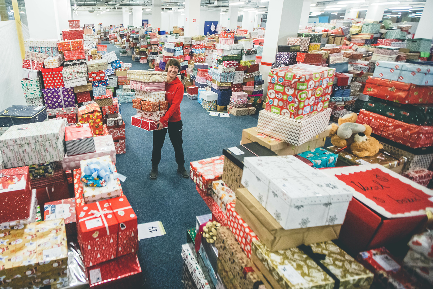 Kako je Božiček za en dan spremenil življenje tisočim starostnikom in otrokom