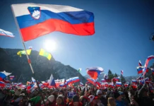 Izobesimo slovensko zastavo: nekoč smo bili enotni in tudi danes smo lahko!