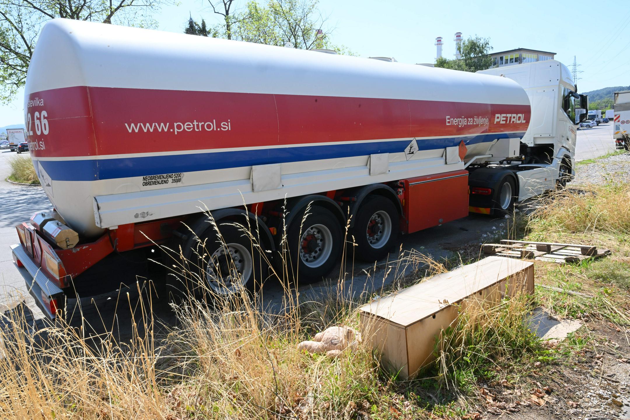 Petrol prodal 30 milijonov litrov goriva Italiji