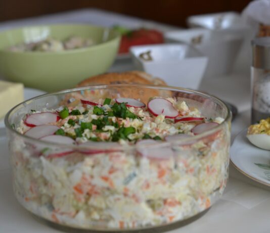 Velikonočni zajtrk pod pritiskom draginje: bo tradicija postala luksuz?