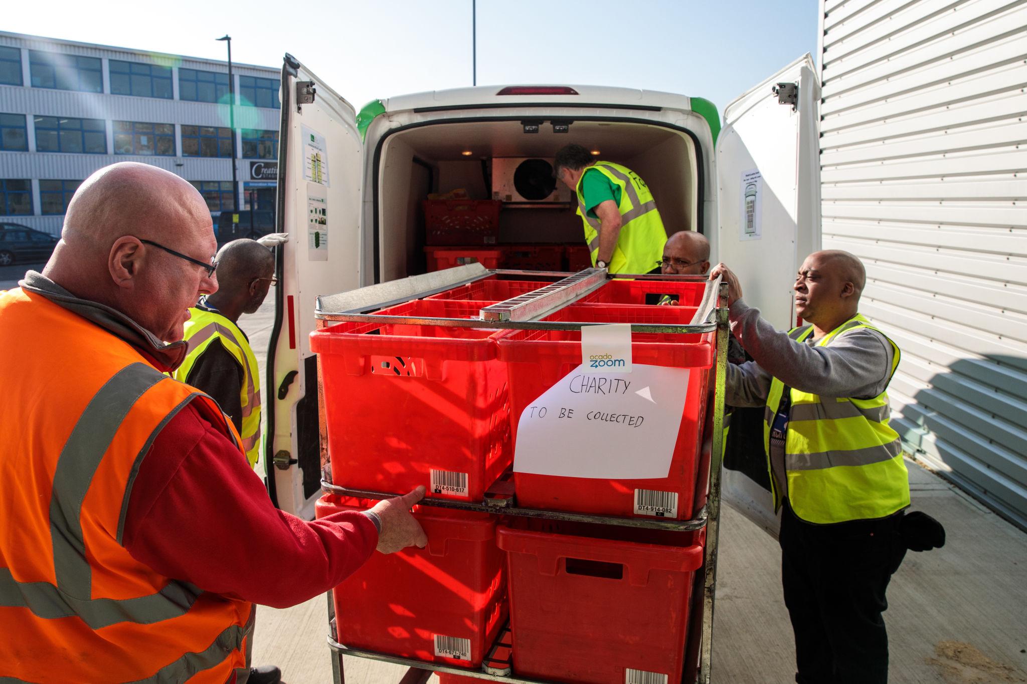 Preobrat v Franciji: hrane ne smejo več metati stran! Nova zakonodaja spreminja pravila igre