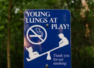 Britanci napovedali revolucijo: generacija, ki nikoli ne bo smela kupiti cigaret!