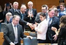 Slovenija vstopa v novo politično obdobje – Janša prinaša stabilnost in rast Sloveniji