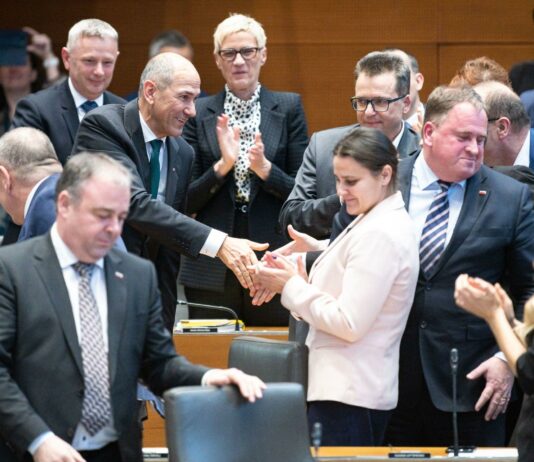 Slovenija vstopa v novo politično obdobje – Janša prinaša stabilnost in rast Sloveniji