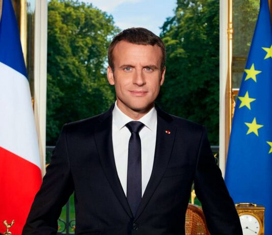 V Franciji odmeva: ima Manuel Macron res skrivno ljubico?