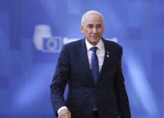 Janša v Bruslju: uspešna Slovenija temelji na konkurenčnem gospodarstvu, naredili bomo vse, da izboljšamo konkurenčnost slovenskega gospodarstva