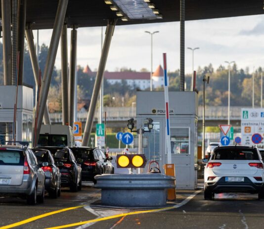 Nova vlada zagriženo: pred poletno sezono bo konec kolon na mejah s Hrvaško in Madžarsko