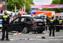 Zakaj je iz naslova medijev izginilo, da je bil napadalec na berlinski paradi ponosa islamistični skrajnež?