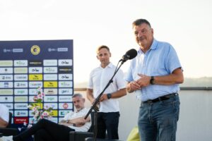 profil Peter Verlič, FB